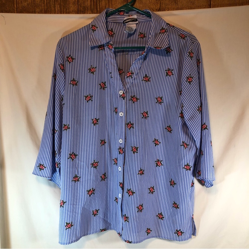 Bon Worth Blue/white striped 3/4 sleeve button down blouse w/ floral pattern SP